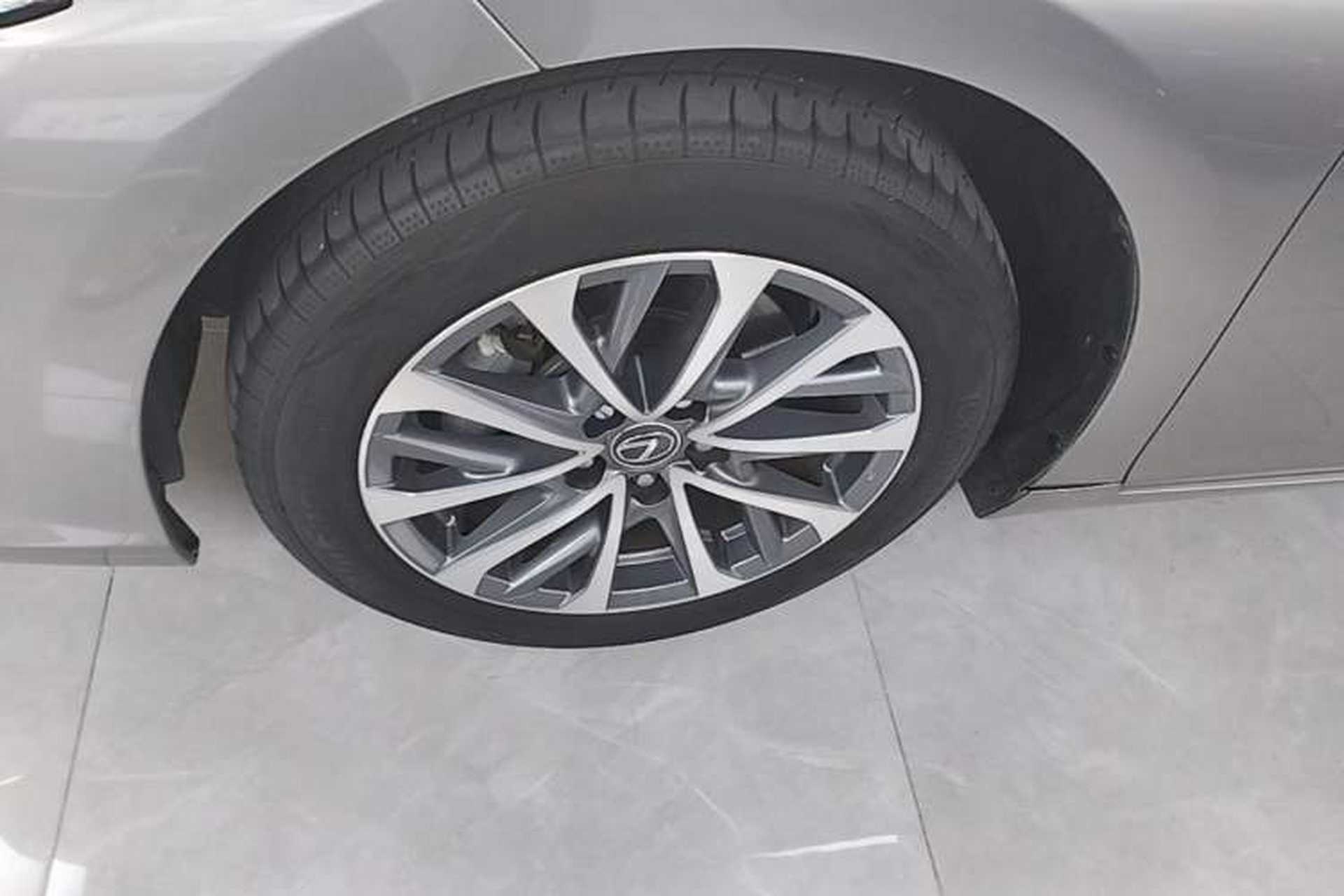 Used Lexus ES 2024 200 Premium Edition Exterior 4