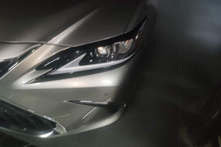 Used Lexus ES 2024 200 Premium Edition Left Front Headlight