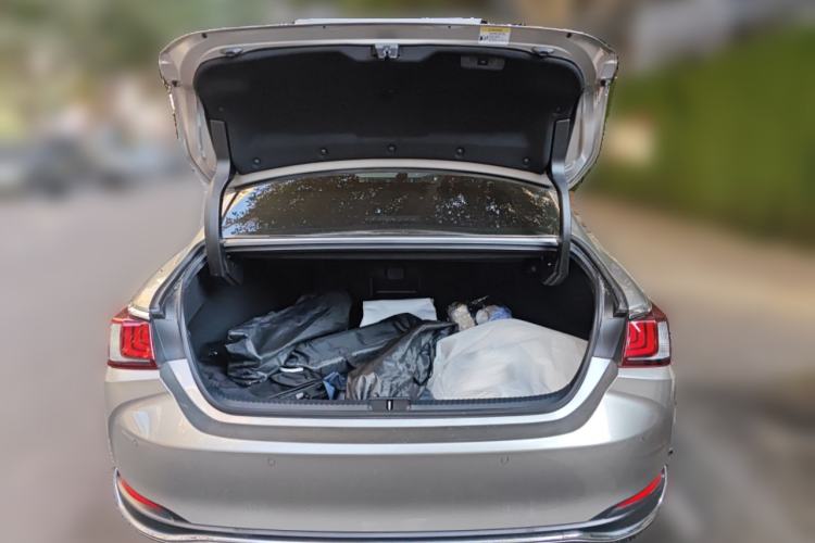 Used Lexus ES 2024 200 Premium Edition Trunk