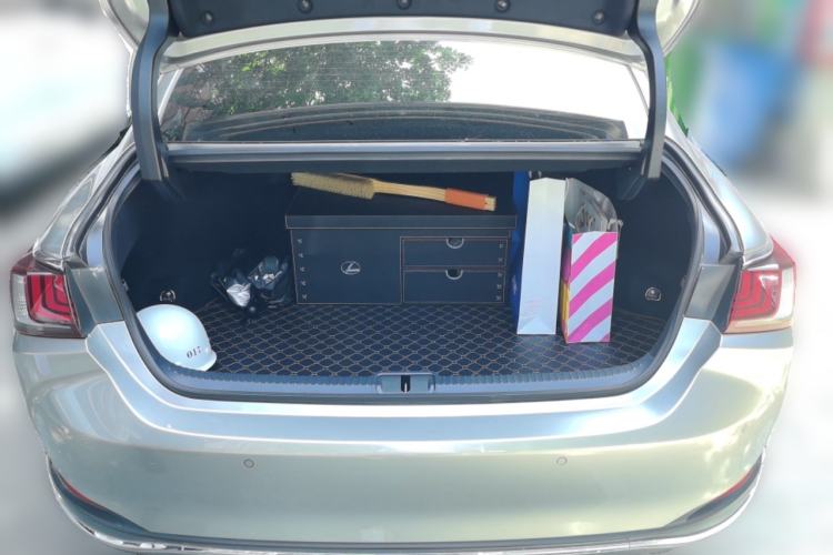 Used Lexus ES 2024 200 Premium Edition Trunk