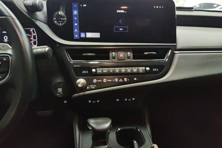 Used Lexus ES 2024 200 Premium Edition Audio And AC Panel