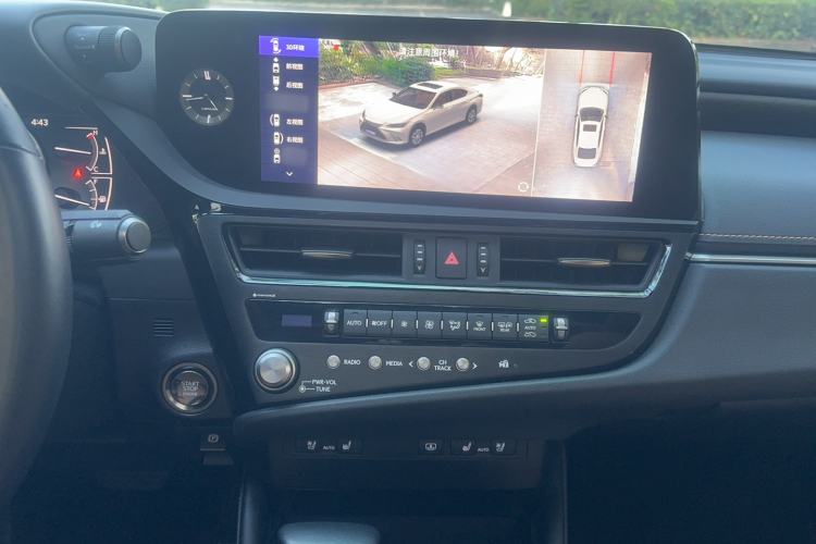 Used Lexus ES 2024 200 Premium Edition Audio And AC Panel