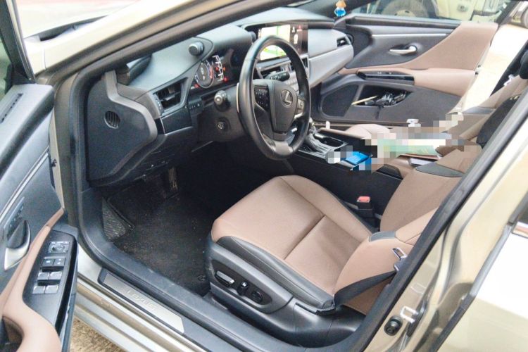 Used Lexus ES 2024 200 Premium Edition Driver Seat