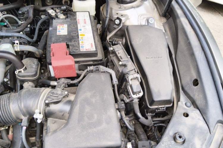 Used Lexus ES 2024 200 Premium Edition Engine Bay Left