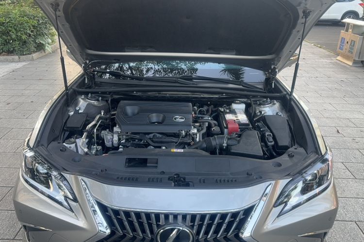 Used Lexus ES 2024 200 Premium Edition Engine Bay