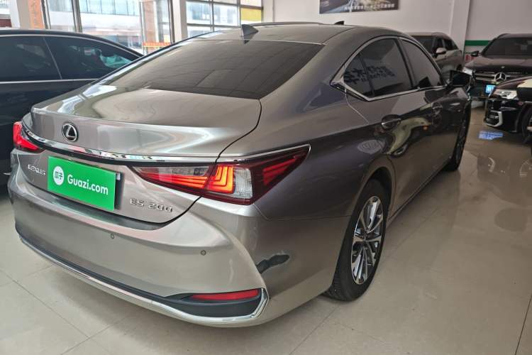 Used Lexus ES 2024 200 Premium Edition Exterior 3