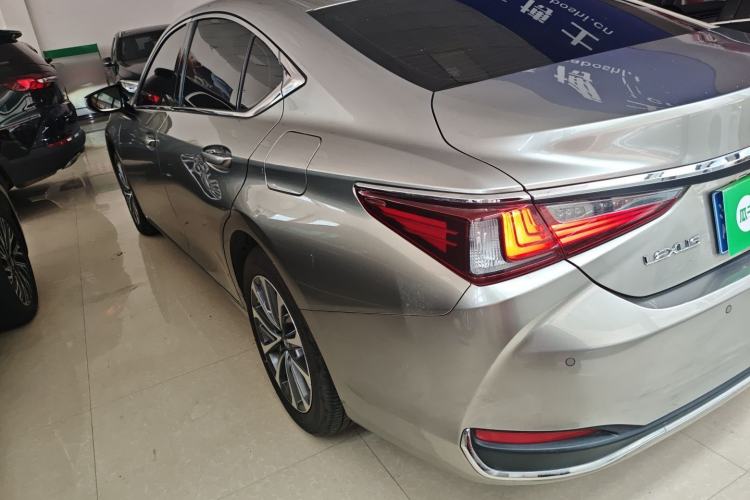 Used Lexus ES 2024 200 Premium Edition Exterior 6
