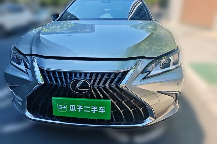 Used Lexus ES 2024 200 Premium Edition Front