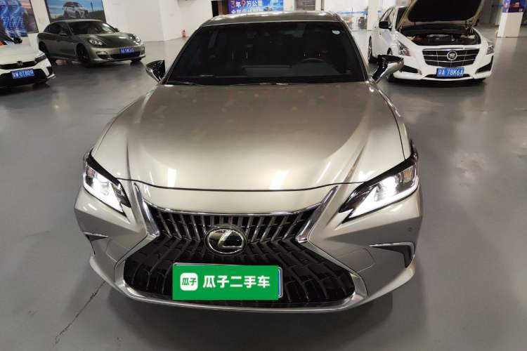 Used Lexus ES 2024 200 Premium Edition Front