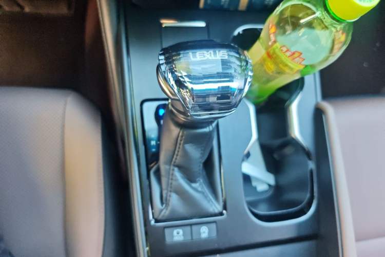 Used Lexus ES 2024 200 Premium Edition Gear Lever