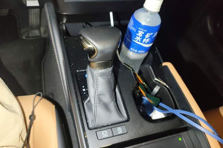Used Lexus ES 2024 200 Premium Edition Gear Lever