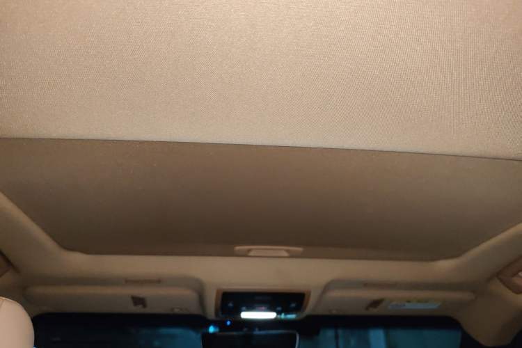 Used Lexus ES 2024 200 Premium Edition Headliner