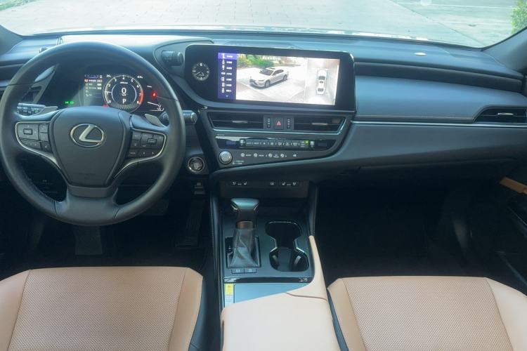 Used Lexus ES 2024 200 Premium Edition Interior 5