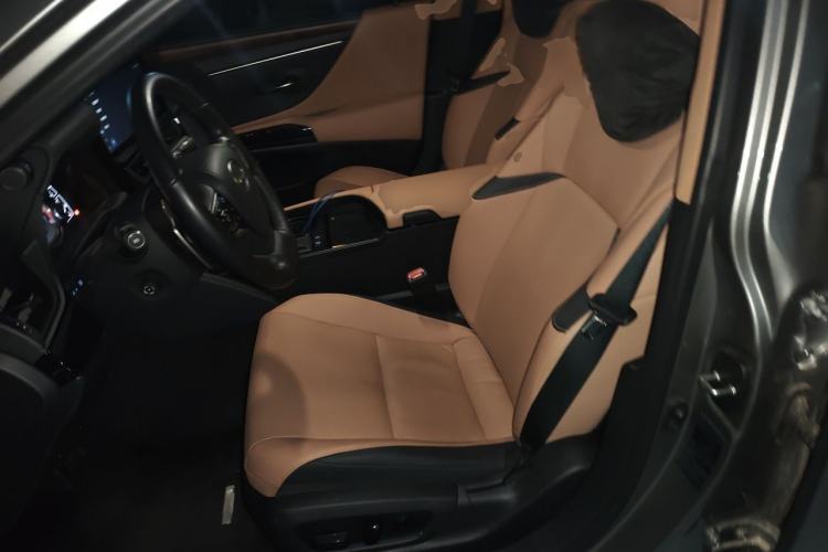 Used Lexus ES 2024 200 Premium Edition Left Front Seat