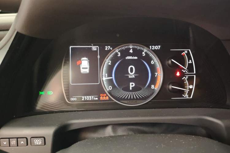 Used Lexus ES 2024 200 Premium Edition Odometer Close Up