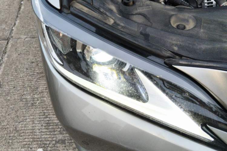 Used Lexus ES 2024 200 Premium Edition Right Front Headlight