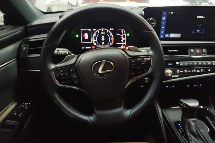 Used Lexus ES 2024 200 Premium Edition Steering Wheel