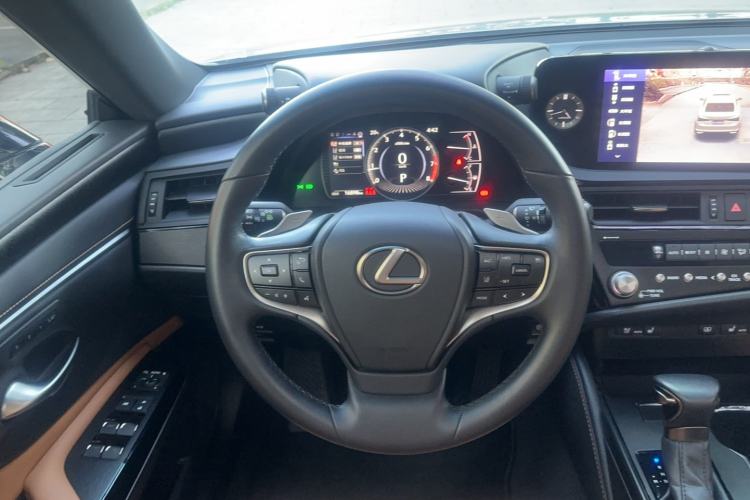 Used Lexus ES 2024 200 Premium Edition Steering Wheel