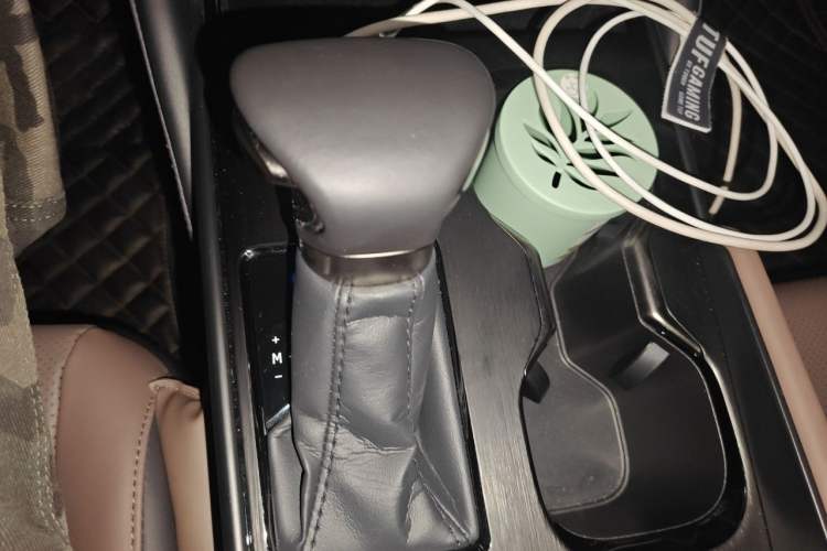 Used Lexus ES 2024 200 Premium Edition Gear Lever