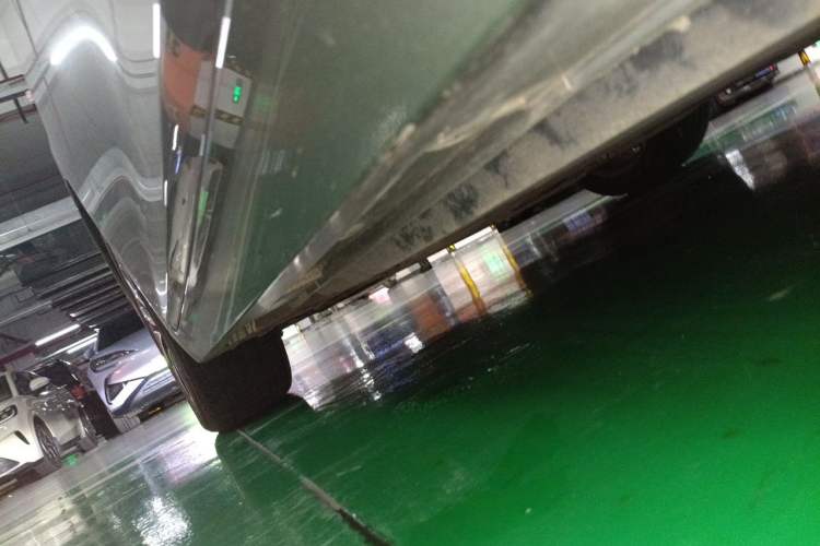 Used Lexus ES 2024 200 Premium Edition Chassis Front Left