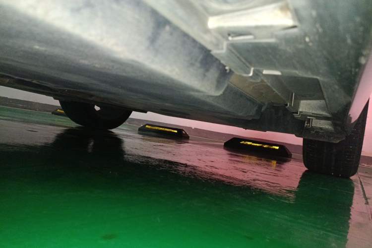 Used Lexus ES 2024 200 Premium Edition Chassis Rear Left