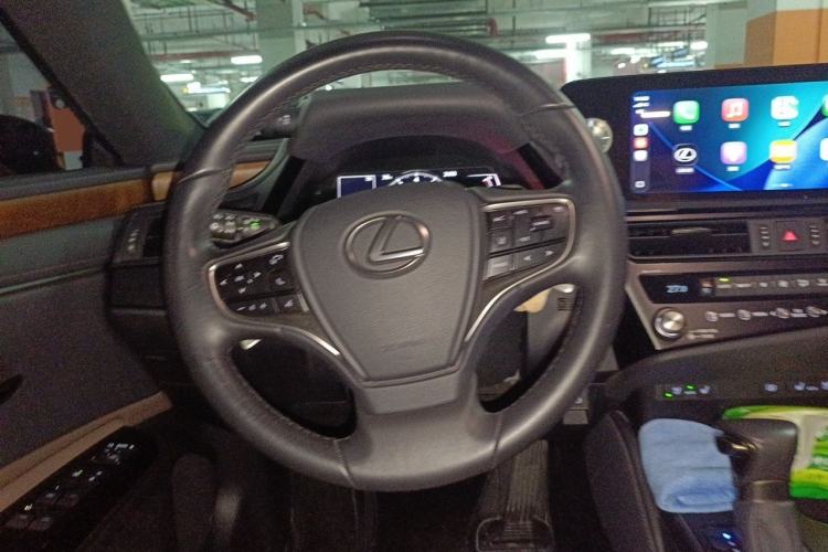 Used Lexus ES 2024 200 Premium Edition Steering Wheel