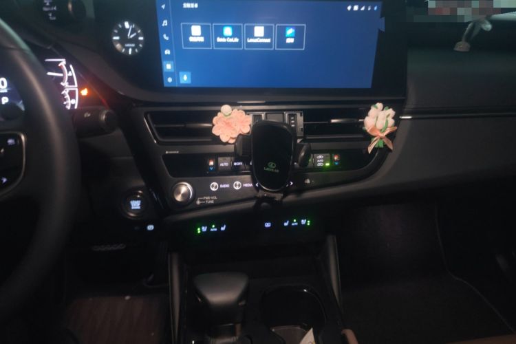 Used Lexus ES 2024 200 Premium Edition Audio And AC Panel