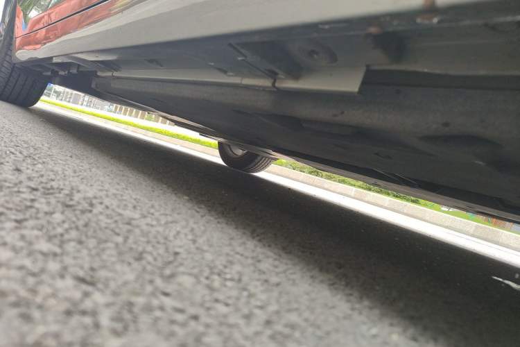Used Lexus ES 2024 200 Premium Edition Chassis Front Right