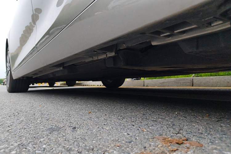 Used Lexus ES 2024 200 Premium Edition Chassis Rear Left