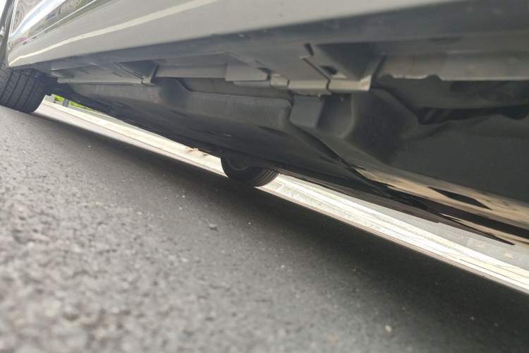 Used Lexus ES 2024 200 Premium Edition Chassis Rear Left