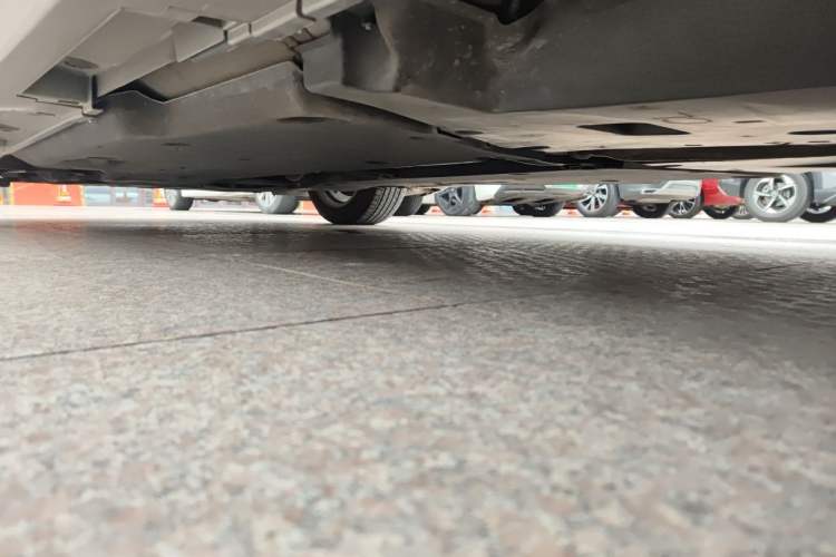 Used Lexus ES 2024 200 Premium Edition Chassis Rear Left
