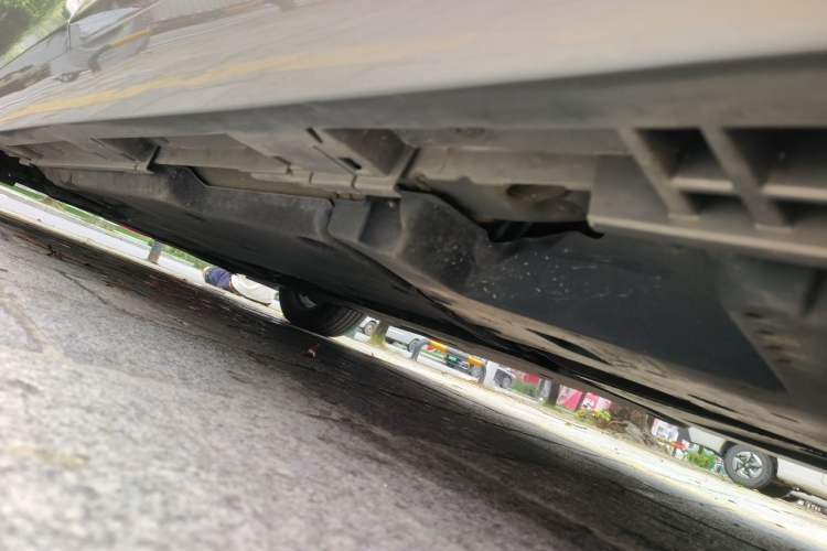 Used Lexus ES 2024 200 Premium Edition Chassis Rear Left