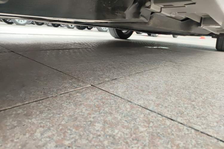 Used Lexus ES 2024 200 Premium Edition Chassis Rear Right