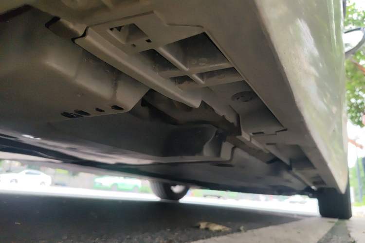 Used Lexus ES 2024 200 Premium Edition Chassis Rear Right