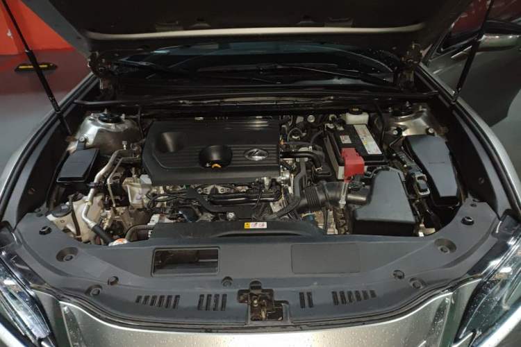 Used Lexus ES 2024 200 Premium Edition Engine Bay