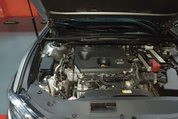 Used Lexus ES 2024 200 Premium Edition Engine Bay Right