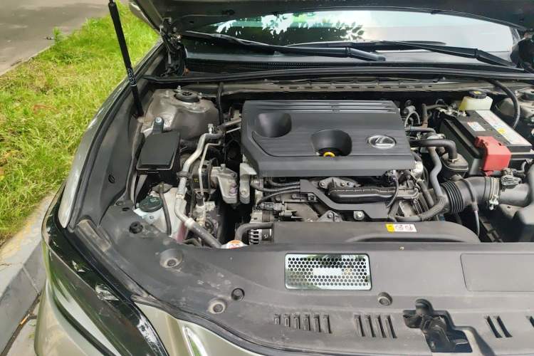 Used Lexus ES 2024 200 Premium Edition Engine Bay Right