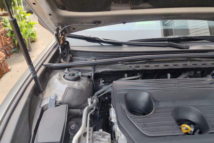 Used Lexus ES 2024 200 Premium Edition Engine Bay Right