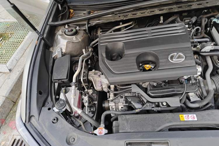Used Lexus ES 2024 200 Premium Edition Engine Bay Right
