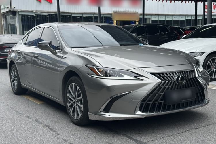 Used Lexus ES 2024 200 Premium Edition Exterior 2