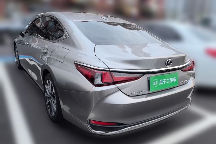 Used Lexus ES 2024 200 Premium Edition Exterior 3