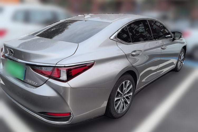 Used Lexus ES 2024 200 Premium Edition Exterior 5