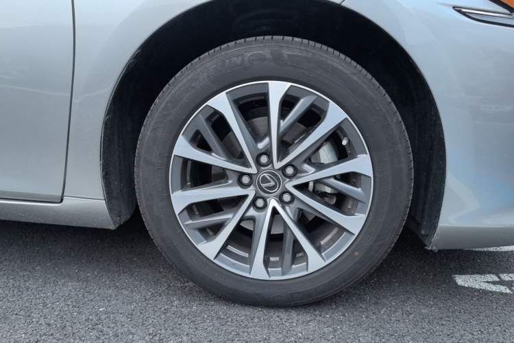 Used Lexus ES 2024 200 Premium Edition Exterior 7