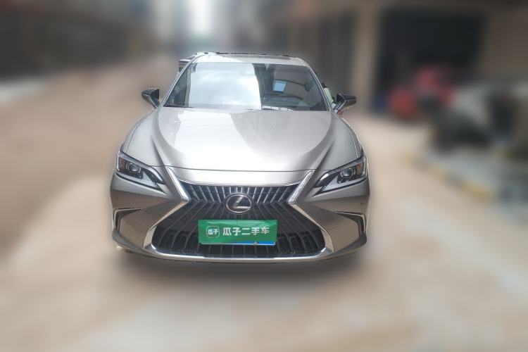 Used Lexus ES 2024 200 Premium Edition Front
