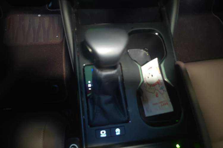 Used Lexus ES 2024 200 Premium Edition Gear Lever