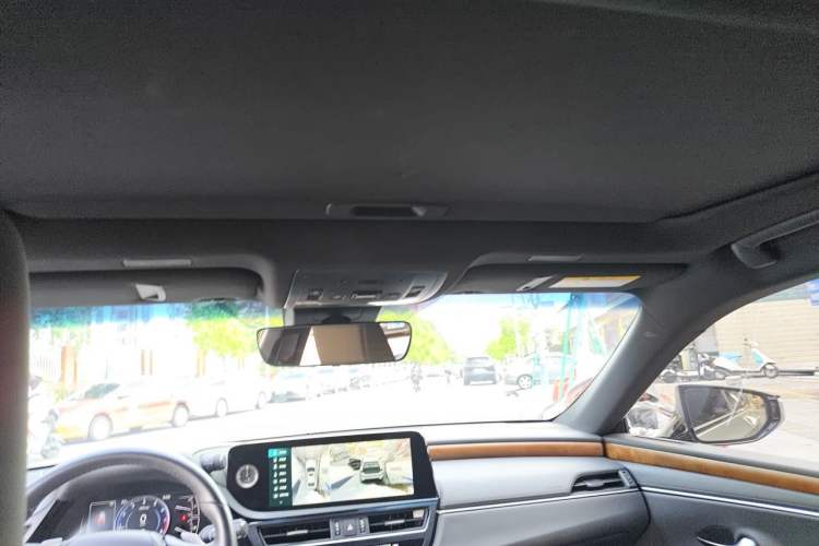 Used Lexus ES 2024 200 Premium Edition Headliner