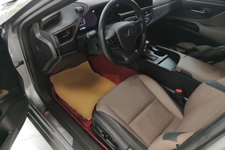 Used Lexus ES 2024 200 Premium Edition Left Front Seat