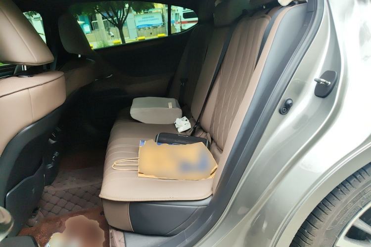 Used Lexus ES 2024 200 Premium Edition Left Rear Seat