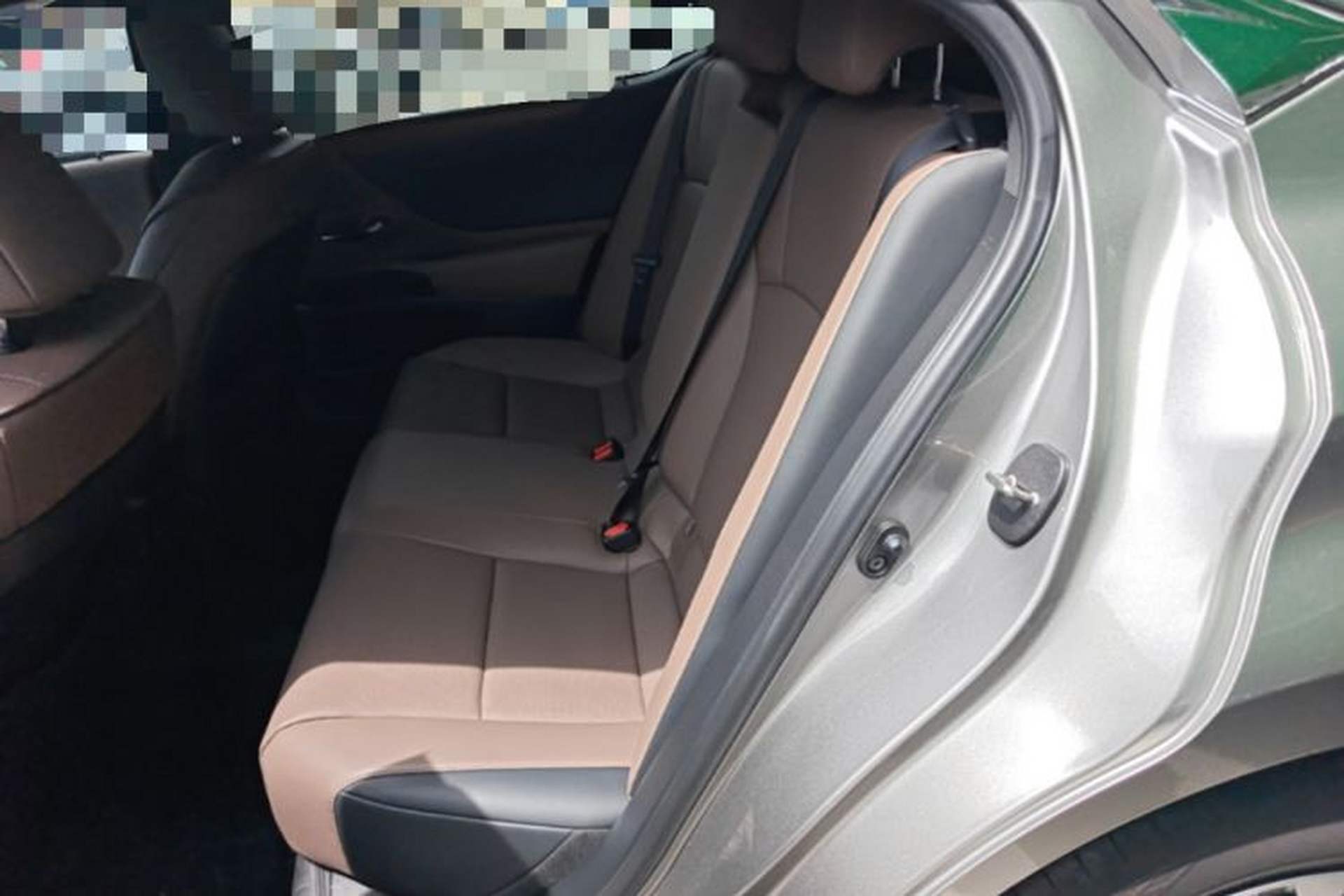 Used Lexus ES 2024 200 Premium Edition Left Rear Seat