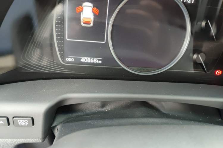 Used Lexus ES 2024 200 Premium Edition Odometer Close Up